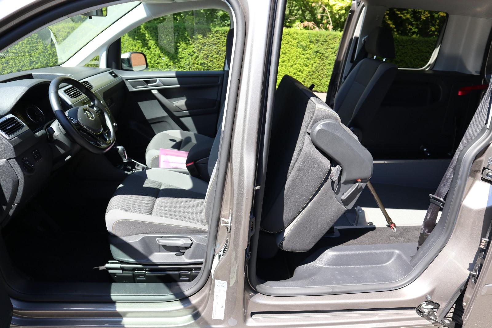 Volkswagen Caddy 1,4TSI DSG*rollstuhlgerecht*Wenderampe*AMF