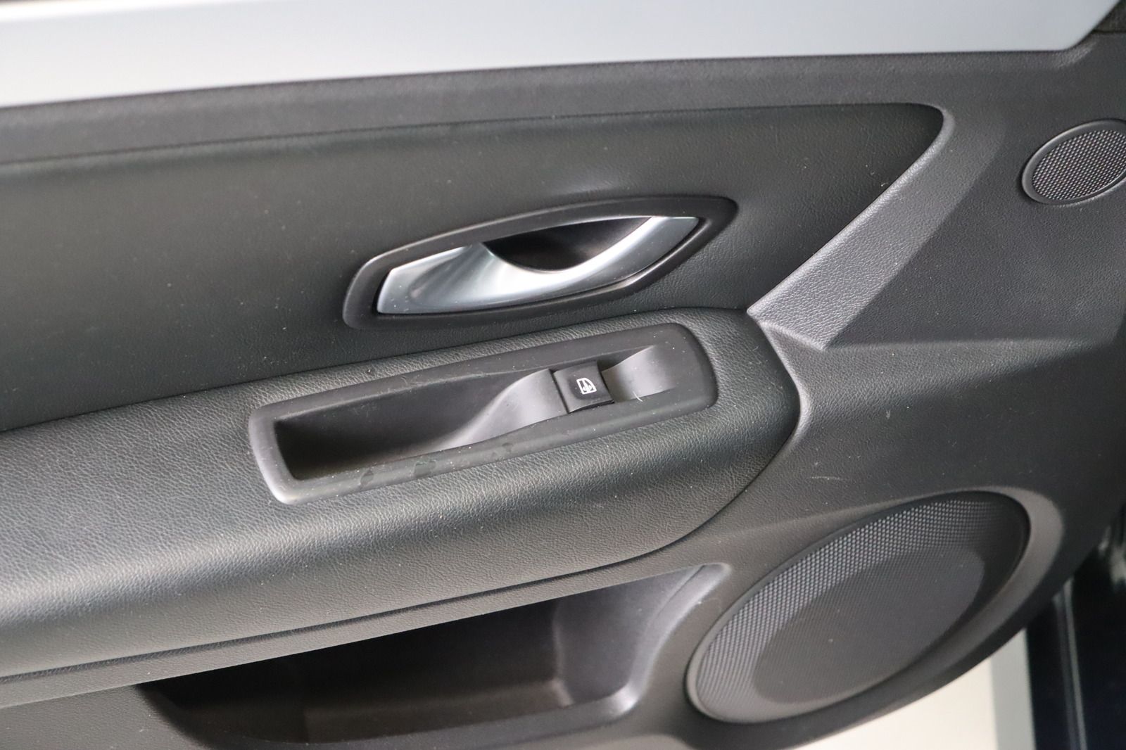Fahrzeugabbildung Renault Laguna Dynamique 2.0 16V * HU/AU bis 07.26 * AHK