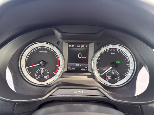 Skoda Octavia Lim. Drive 4x4 DSG|Kamera|LED|ACC|Canton