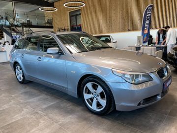 BMW 530 Touring 530d xDrive *HUD*NAVI*LEDER*PANO*SZH