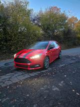 Ford Focus ST Mk3.5 Turnier liebevoll aufg... - Ford Aerostar Gebrauchtwagen