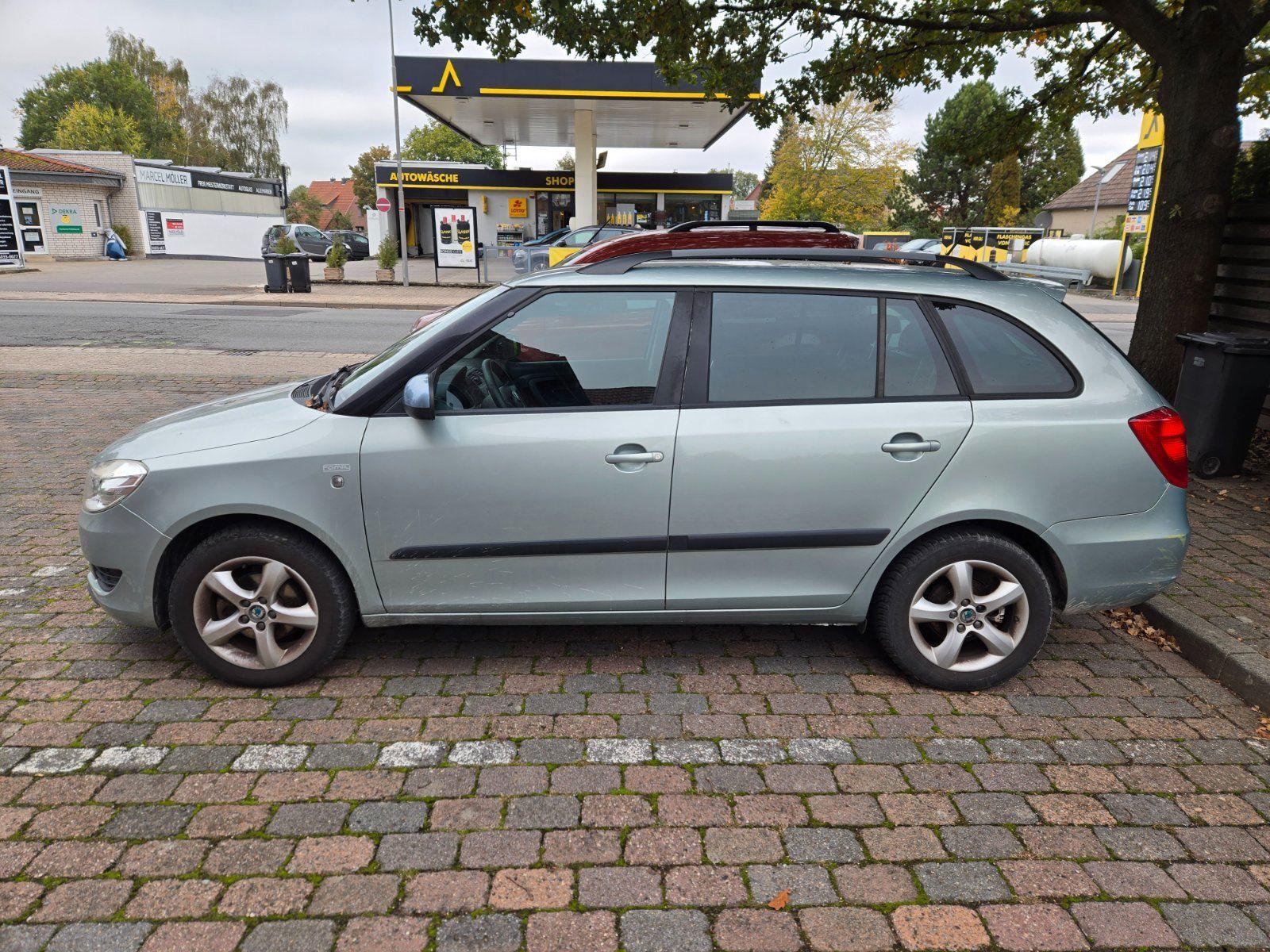 Skoda Fabia 2011 — photo 10