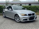BMW 320i Touring - M-SPORT *ALCANTARA*SCHECKHEFT-- - BMW 320 aus 2009: Kombi, 320i