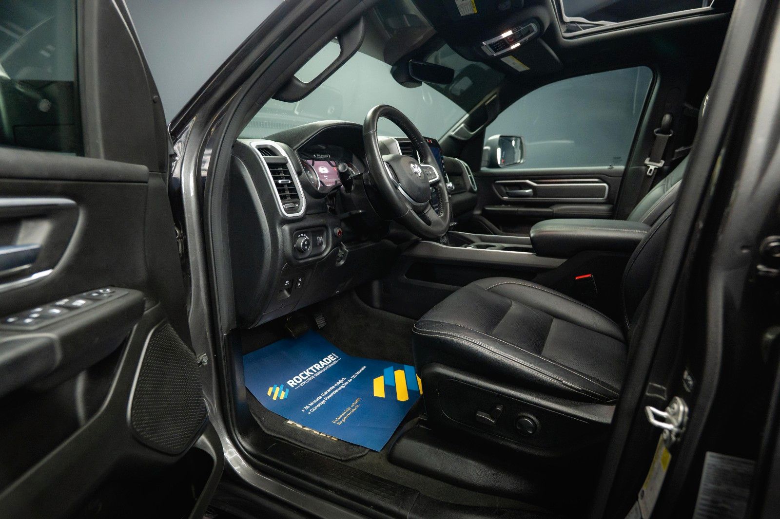 Fahrzeugabbildung Dodge RAM 5.7 V8 HEMI 4x4 ROCKY RIDGE OFFROAD Pano 19%