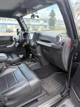 Jeep Wrangler 2.8l CRD Sahara Automatik Sahara - Jeep aus 2012