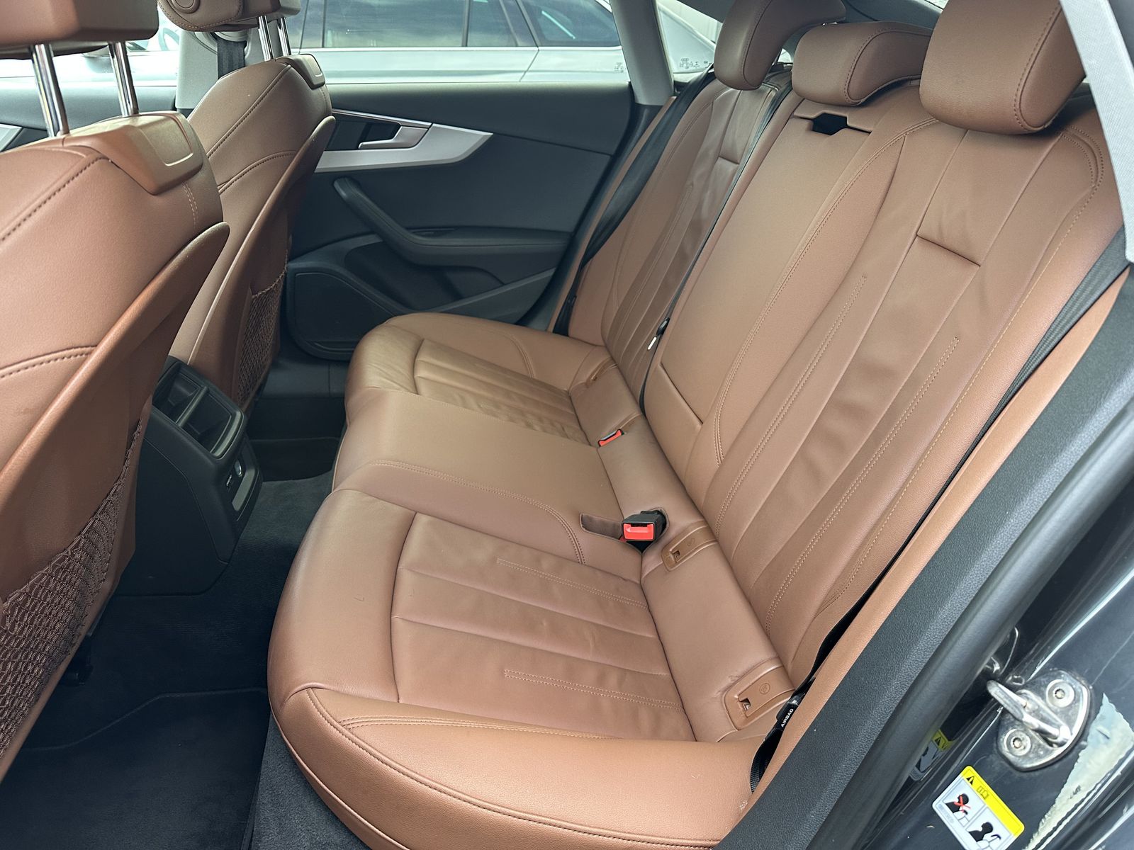 Fahrzeugabbildung Audi A5 SpB 45 TFSI Qu Black NAV+LED+AHK+VOCKPIT+PANO