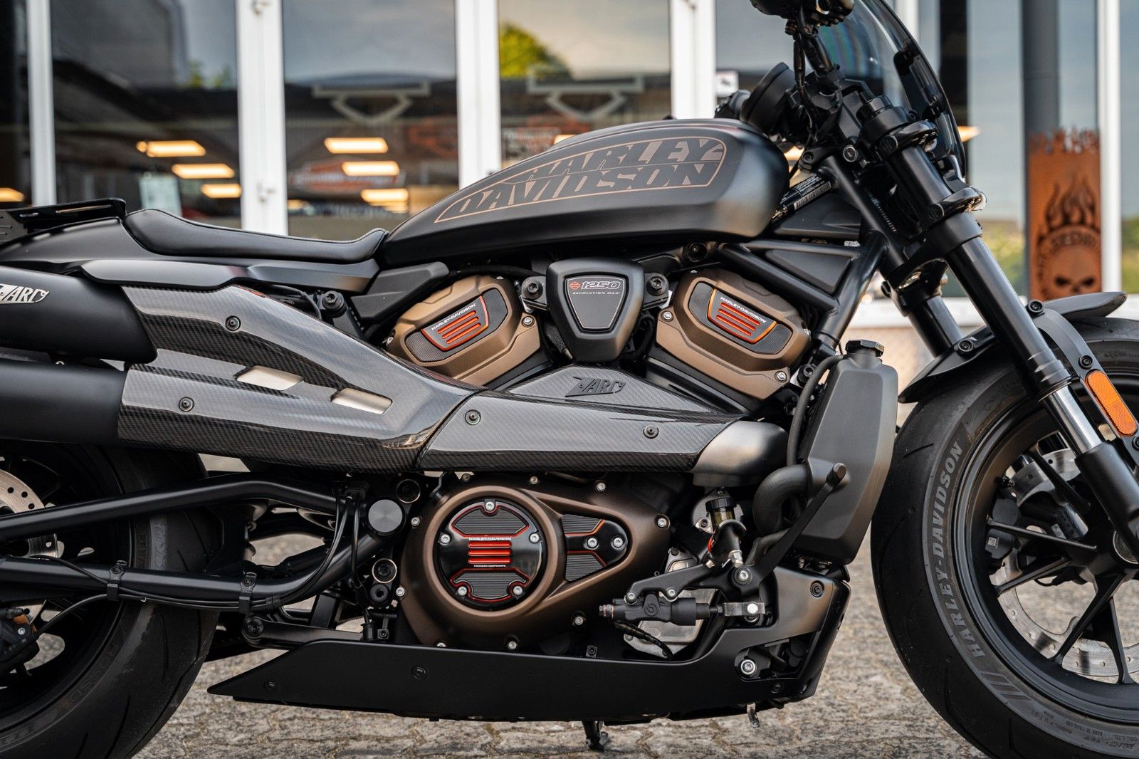 Fahrzeugabbildung Harley-Davidson SPORTSTER S RH1250S HD-Kiel 240er-Umbau