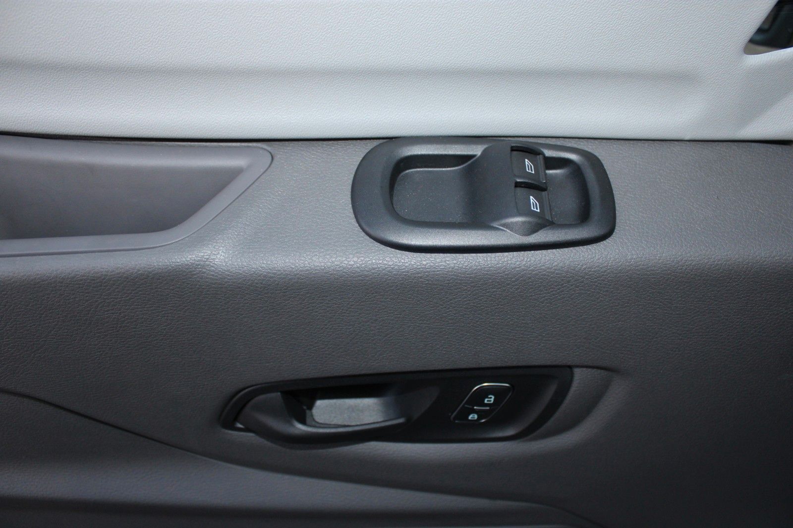 Fahrzeugabbildung Bürstner Ford SIGNEO Schlafdach Automatik SOFORT