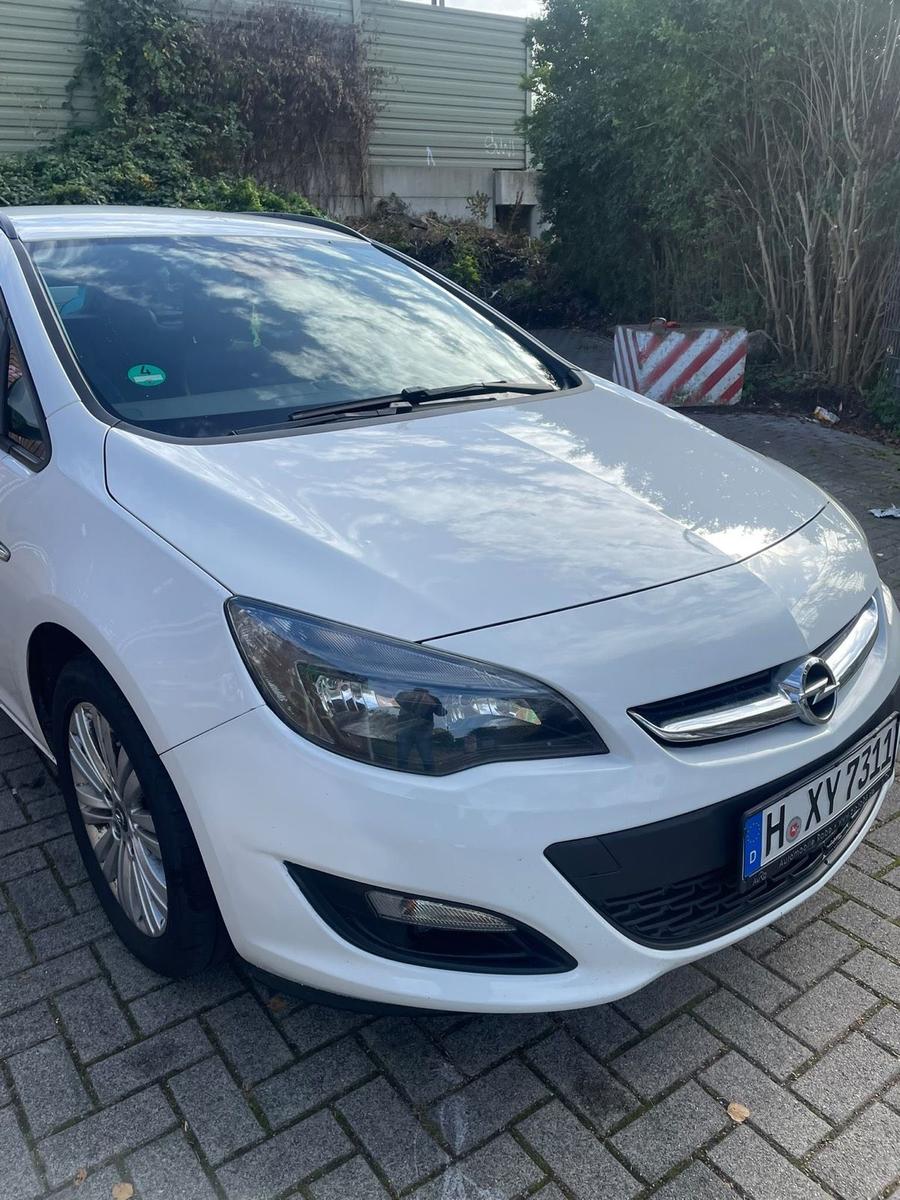 Opel Astra 2015 — photo 6