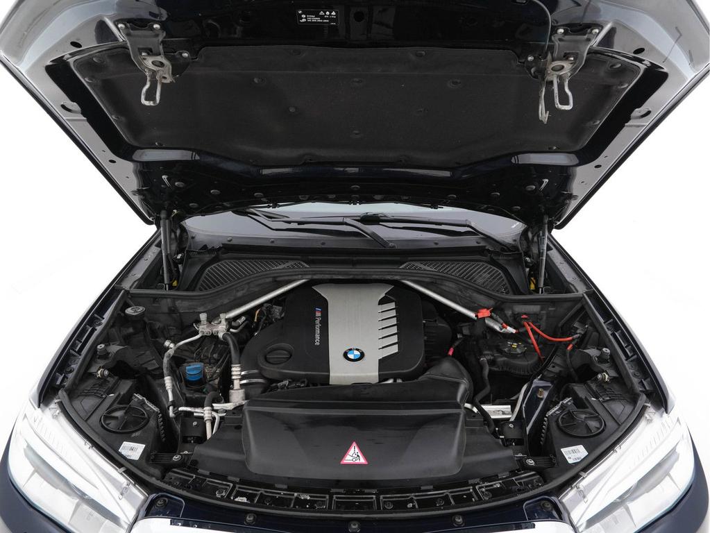 BMW X6 M50