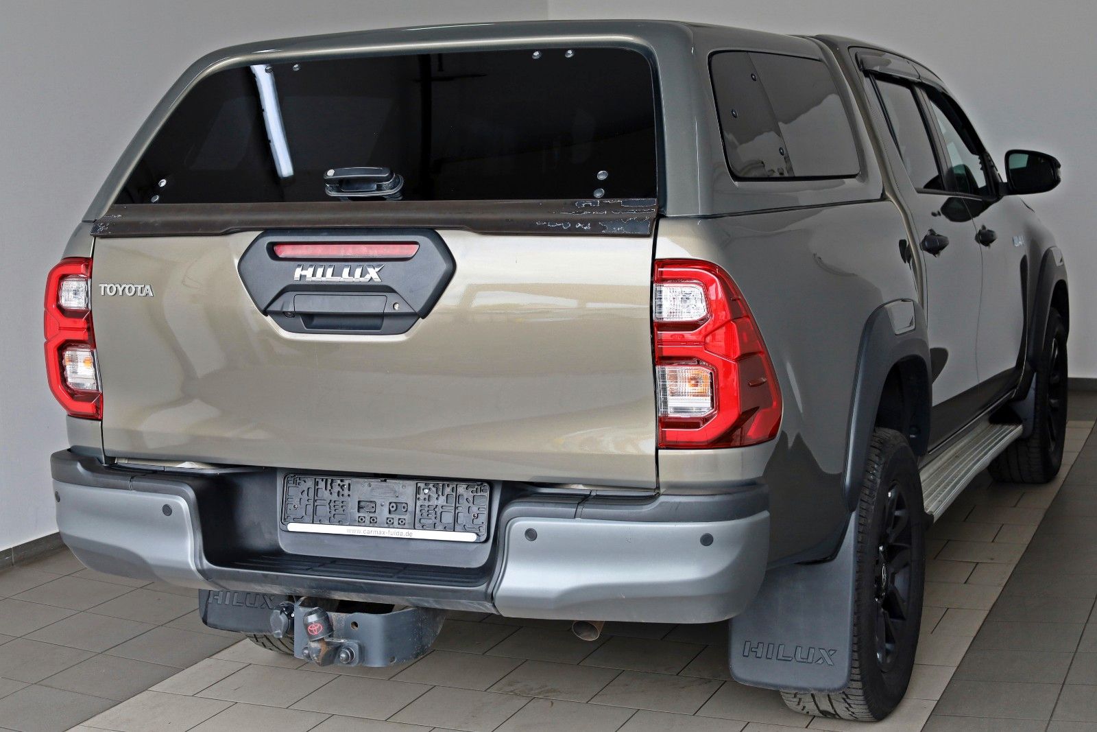 Fahrzeugabbildung Toyota Hilux 2.8 D-4D Invincible,Navi,ACC, HardTop, AHK