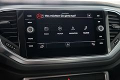 VW T-Roc 2.0 TDI Active | Navi | App | ACC | AHK VW T-Roc 2.0 TDI Active | Navi | App | ACC | AHK
