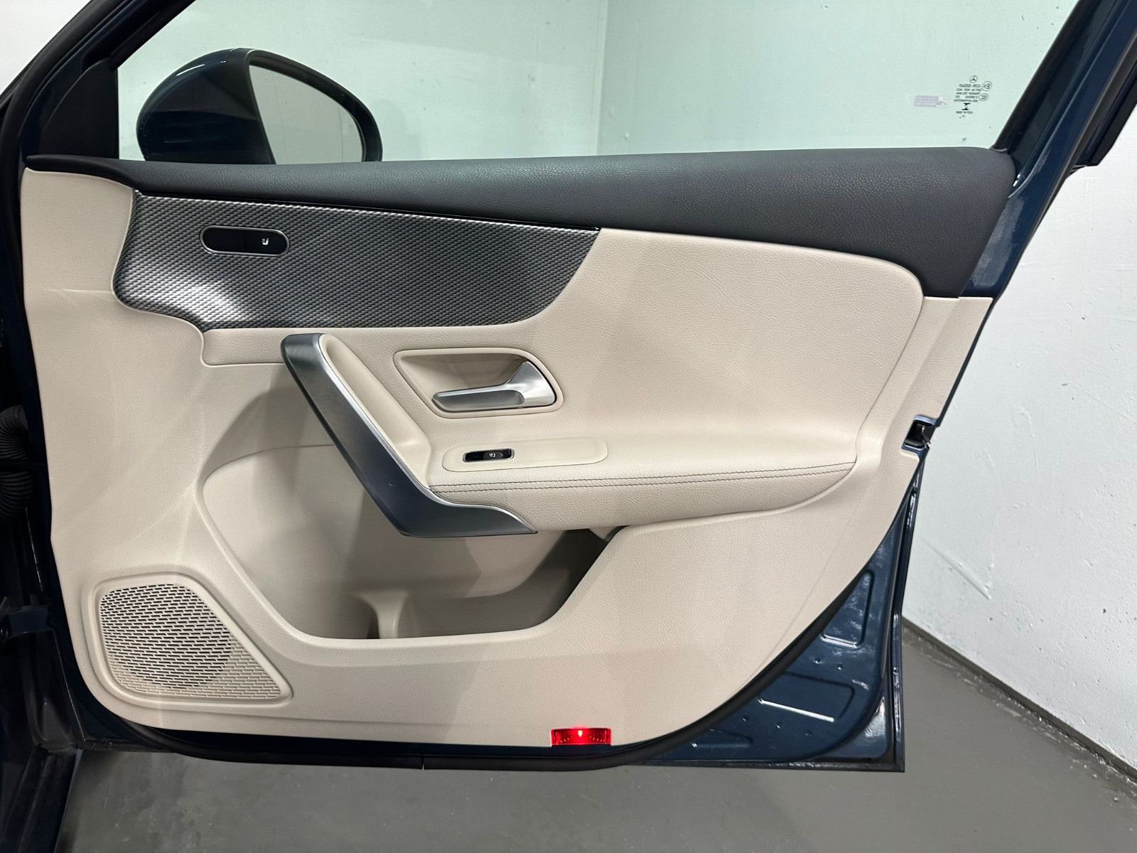 Fahrzeugabbildung Mercedes-Benz A 180 d Limousine *Progressive*NAVI*AHK*LEDER*