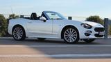Fiat 124 Spider Lusso  - Fiat 124 Spider: Lusso