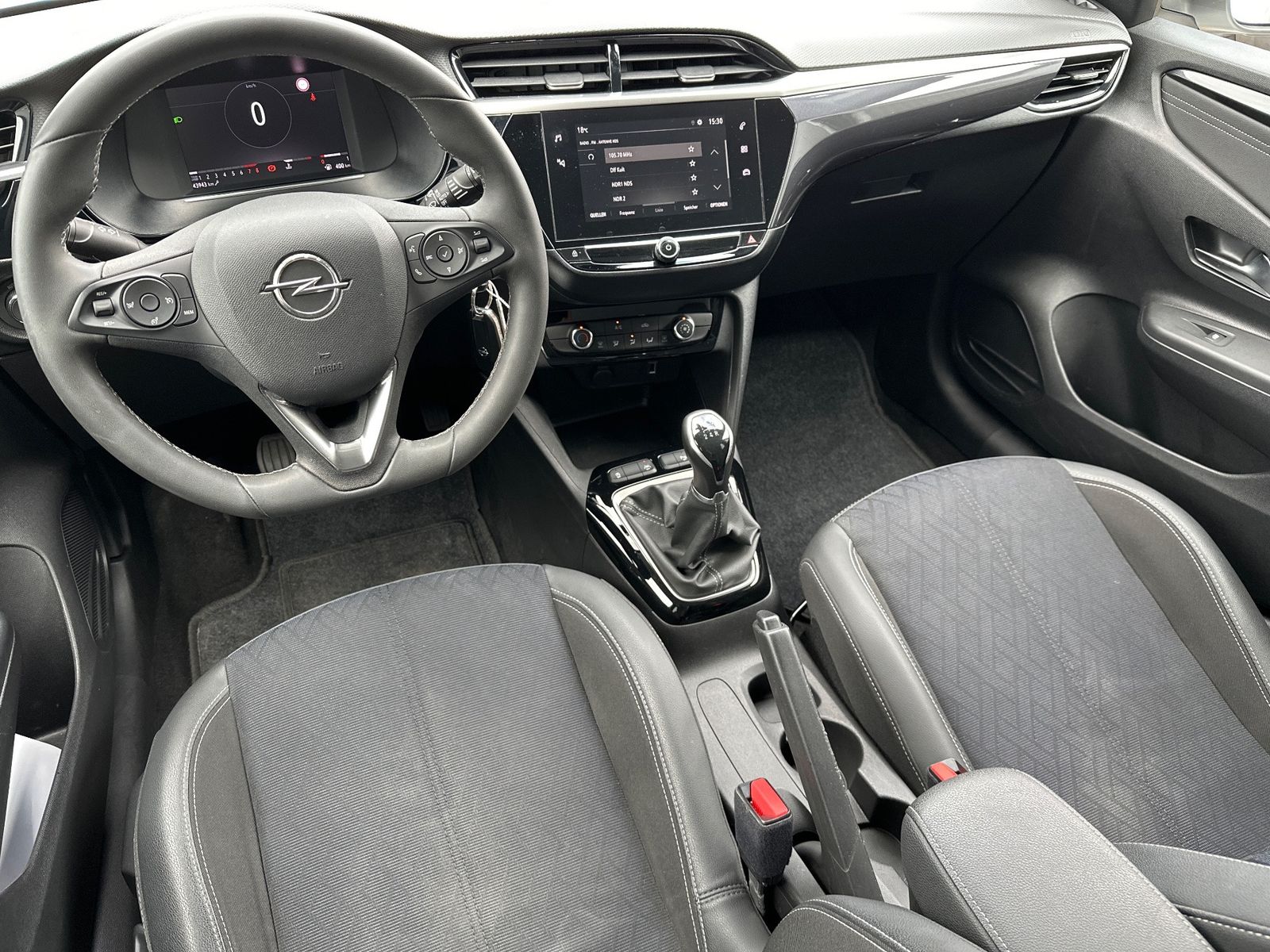 Fahrzeugabbildung Opel Corsa F 1.2 Elegance LED+KAM+PDC+DAB+VCOCK+KLIMA