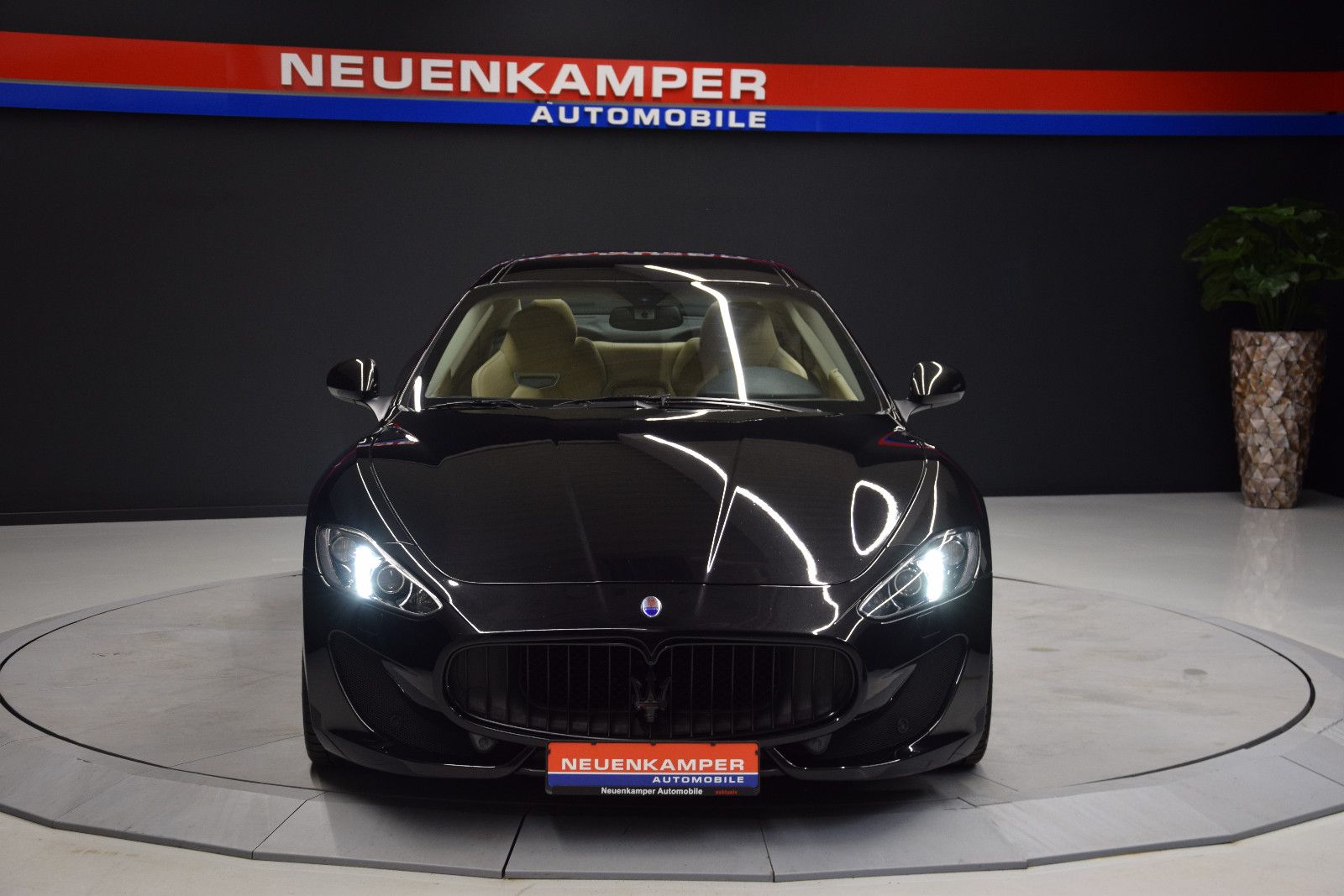 Fahrzeugabbildung Maserati Gran Turismo Sport Bi-Xenon PDC Leder Memory