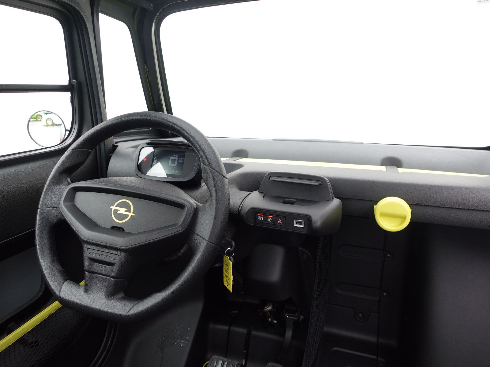 Fahrzeugabbildung Opel Rocks-e TEKKNO,Glasdach,Heizung,USB,LED