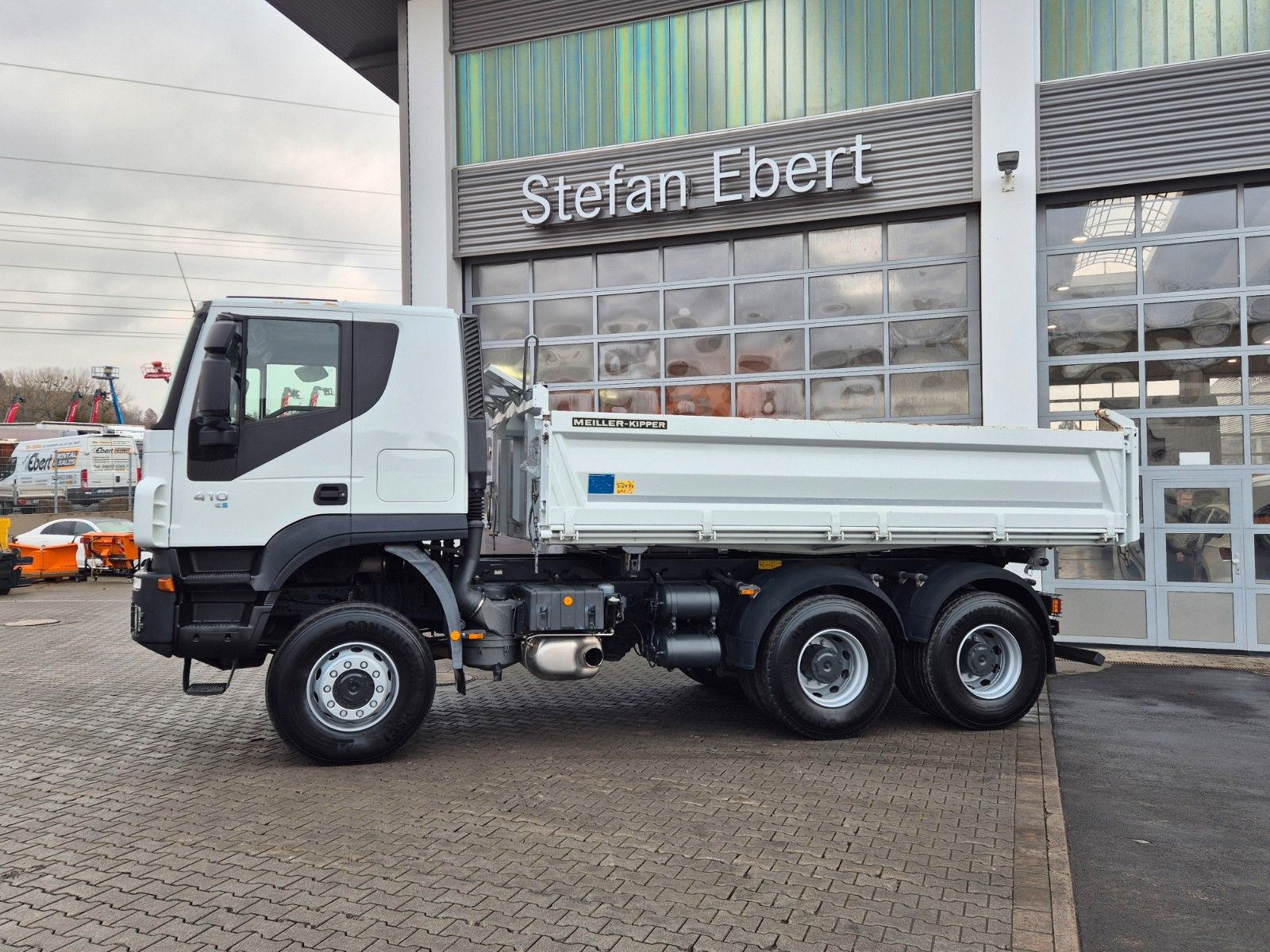 Fahrzeugabbildung Iveco Trakker AT260T41W 6x6 Meiller AHK