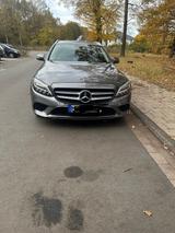 Mercedes-Benz Mercedes Benz C-Klasse 200 - Mercedes-Benz E 200