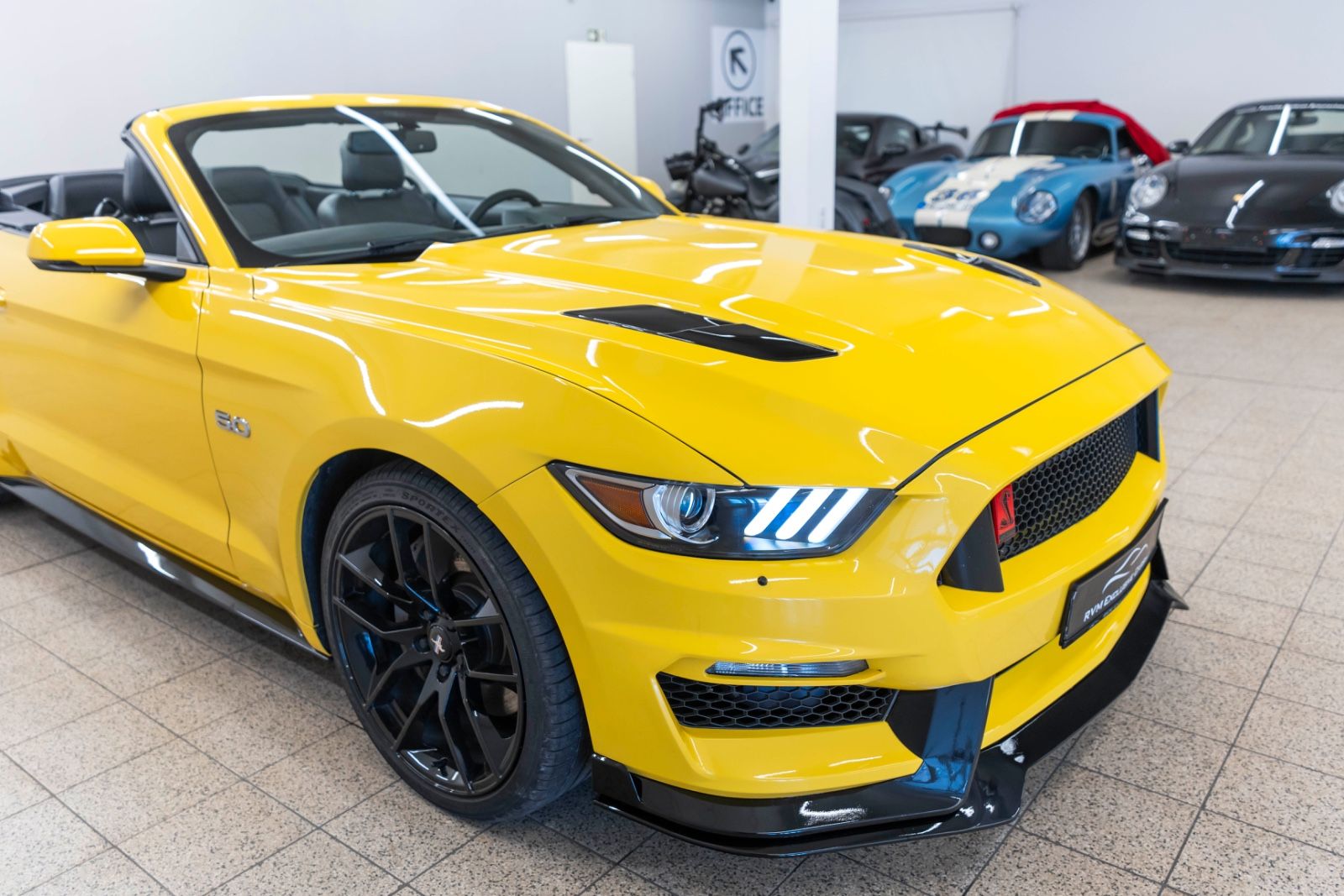 Fahrzeugabbildung Ford Mustang GT 5.0L KABRIO LPG KAM LEDER SHZ/SZK