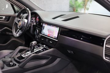 Porsche Cayenne - 8
