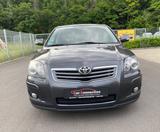 Toyota Avensis  2.0-l-VVT-i - Toyota Avensis in Dresden
