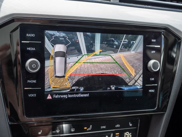 Passat Variant 2.0 TDI DSG Business ACC LED PANO