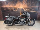Harley-Davidson FLHRC Road King Classic J&H - HARLEY-DAVIDSON 2011 ROAD KING