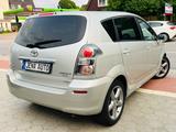 Toyota Corolla Verso 2.2 D kamera 7.Sitzer Klimaaut. - Toyota Corolla Verso mit Diesel-Antrieb: 2.2