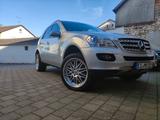 Mercedes-Benz ML 350 4MATIC - Nah am Neuzustand - gebrauchte Mercedes-Benz ML 350 aus dem Jahr 2006