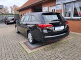 Opel Astra K Sports Tourer Business Start/Stop - Opel Astra mit Benzin-Antrieb: Schaltgetriebe