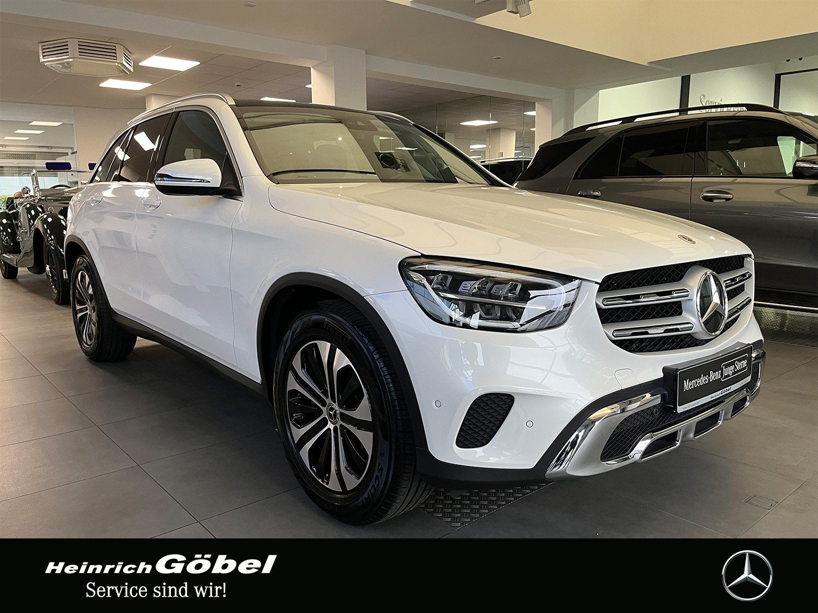 Fahrzeugabbildung Mercedes-Benz GLC 200 4M PANO+KAMERA+LED+CARPLAY+NAVI+MBUX