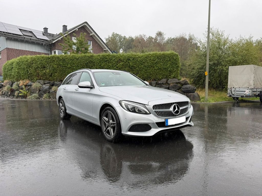 Image of Mercedes-Benz C 220