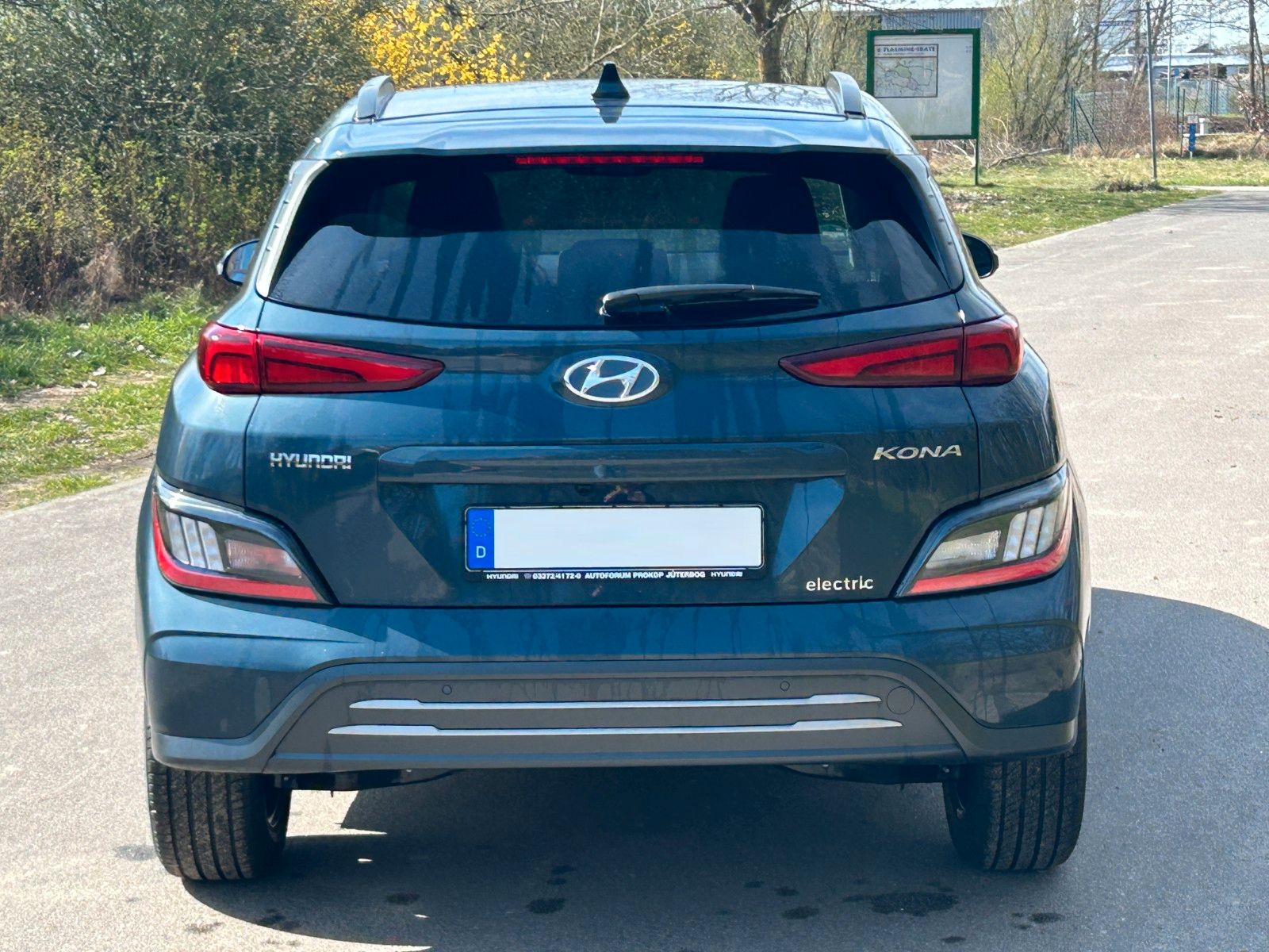 Fahrzeugabbildung Hyundai KONA EV Advantage 100kW *RW305KM*Navi*ACC*LED*