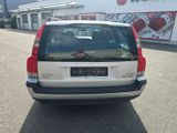 Volvo V70 2.5T AWD.  "Tüv neu + ZR neuwertig" - Volvo V70 mit Benzin-Antrieb: Kombi, 5t