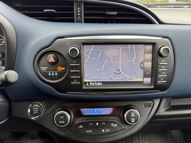 Toyota Yaris Style Selection