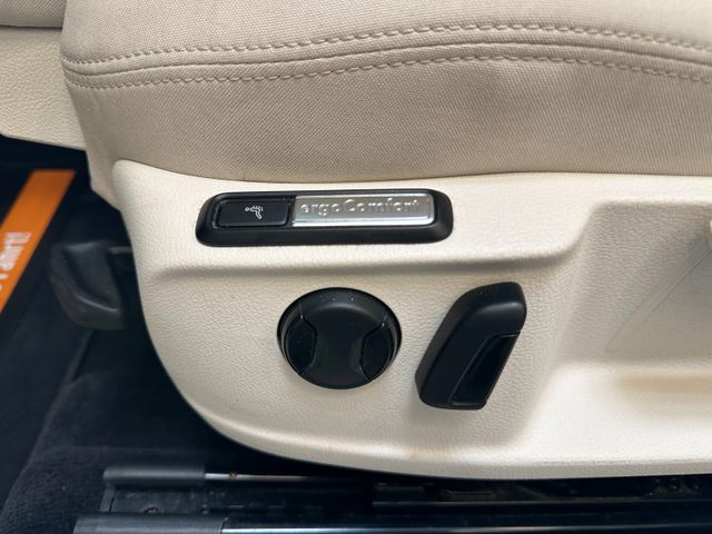 MYAUTOCENTER – Gebraucht- und Jahreswagen mit Werkstattservice in Pfaffenhofen Volkswagen Passat Variant Comfortline *Navi*AHK*Kamera*