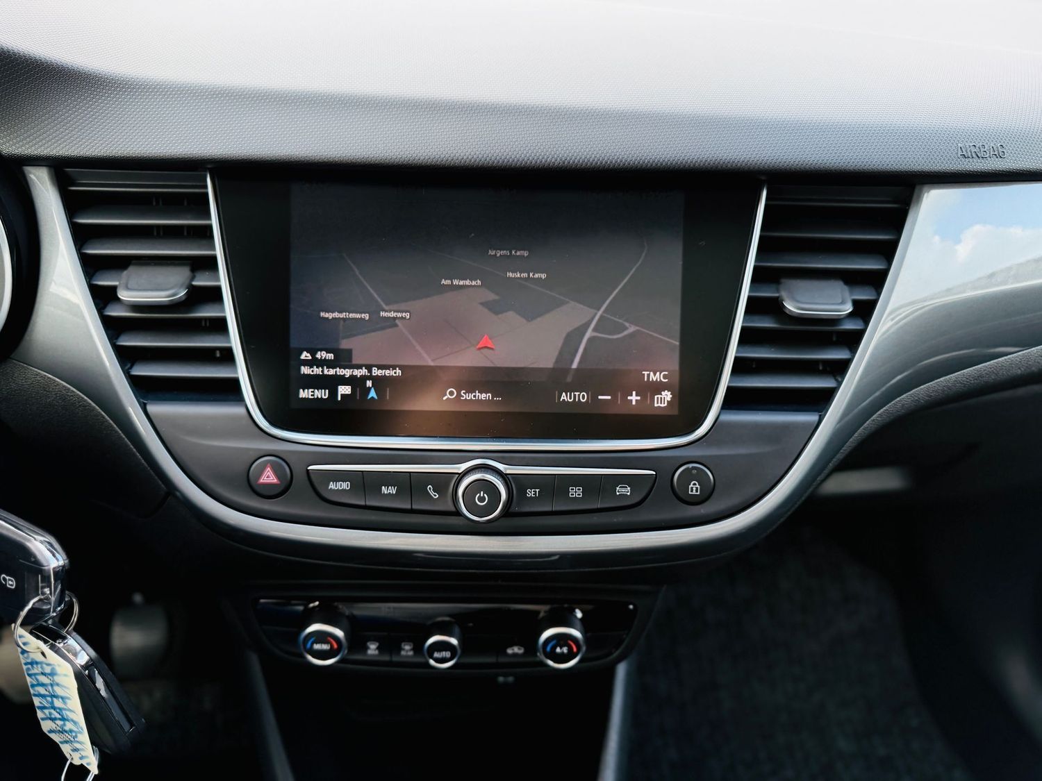 Fahrzeugabbildung Opel Crossland X 1,2 T ELEG., Navi, Panod, LED, RFK,