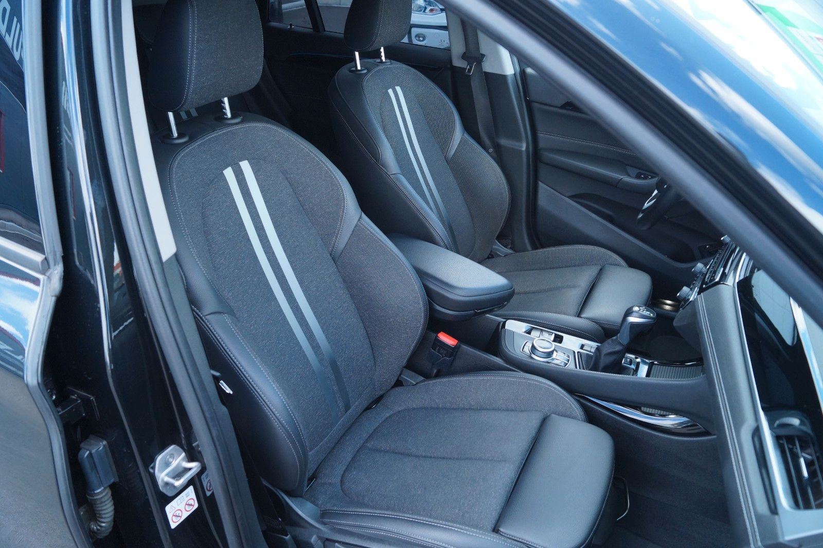 Fahrzeugabbildung BMW X1 xDrive 25 e Sport Line