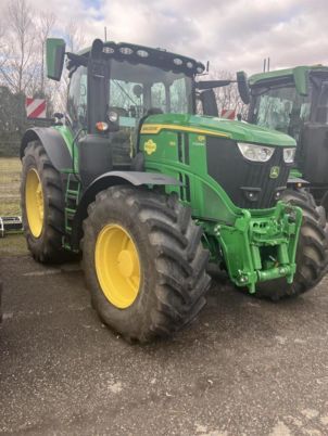 John Deere 6R 250