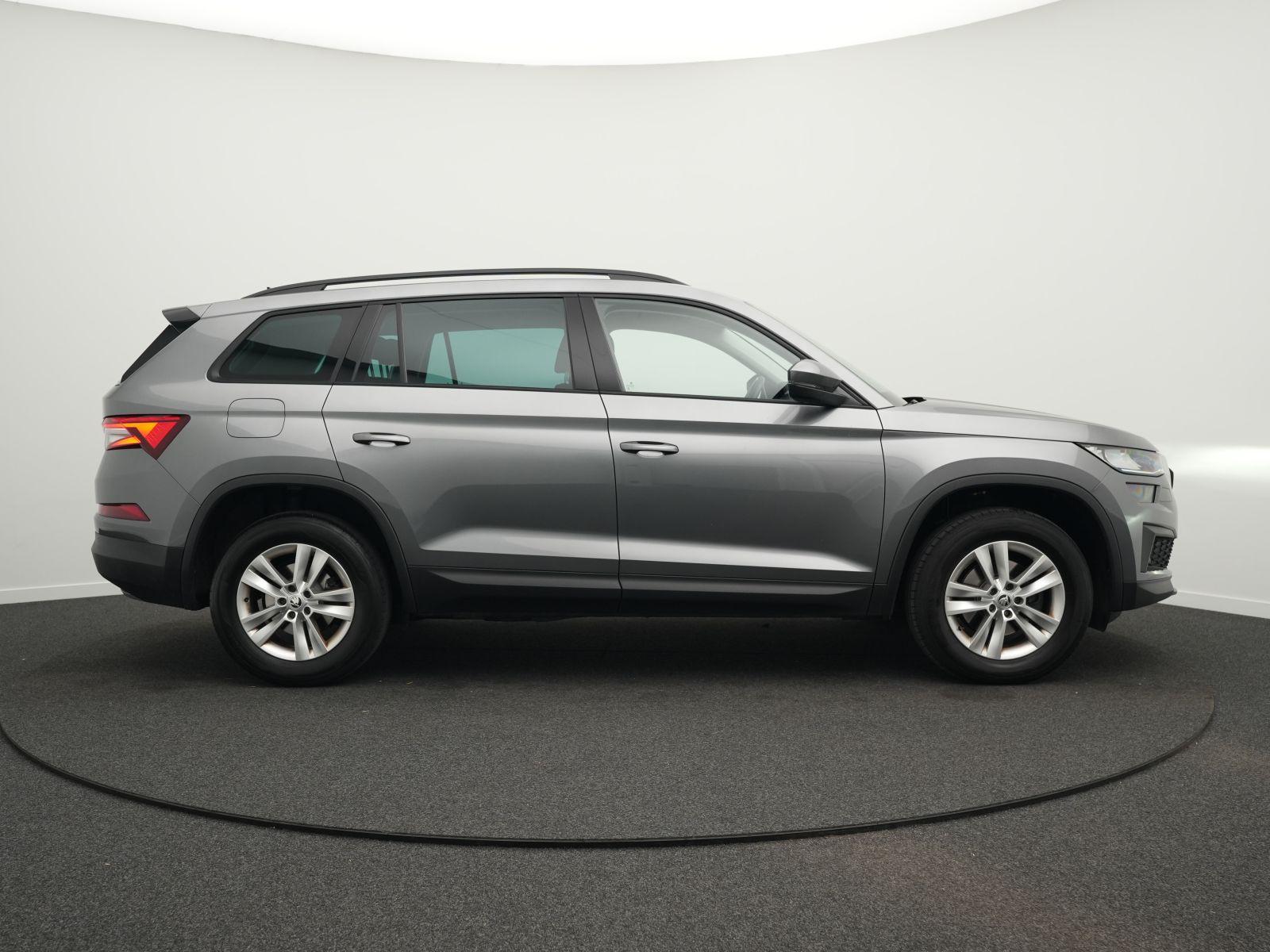 Skoda Kodiaq Ambition 1.5 TSI DSG AHK*LED*NAVI*KAM*17", миниатюра 12