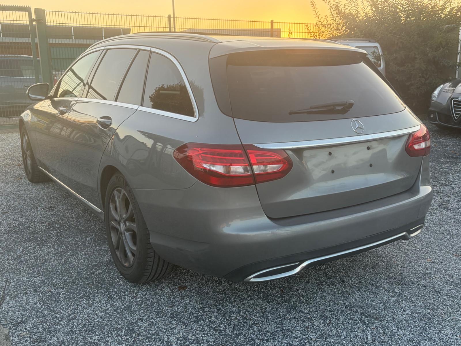 Mercedes-Benz C200 2014 — engine 1.598 cm³, 136 HP (100kW)