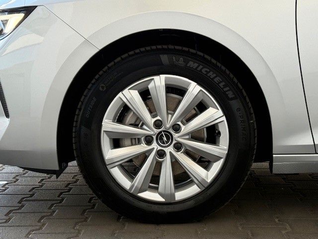 Fahrzeugabbildung Opel Astra Edition 1.2l 130PS Navi/Kamera!