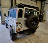 Land Rover Defender 90 TD4 Station Wagon E  - Land Rover Defender in Krefeld