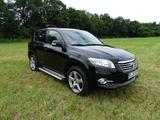 Toyota RAV 4 2,2-l-D-4D 4x4 TÜV NEU