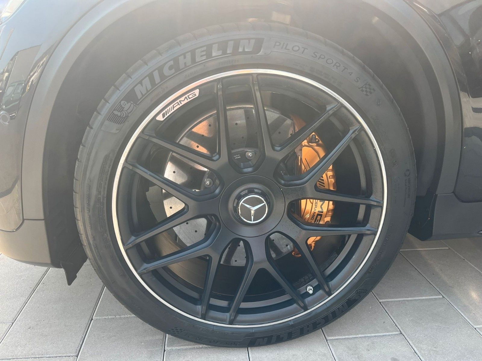 Fahrzeugabbildung Mercedes-Benz GLC 63 S AMG 4Matic*Keramik*360°*Pano*High-End*