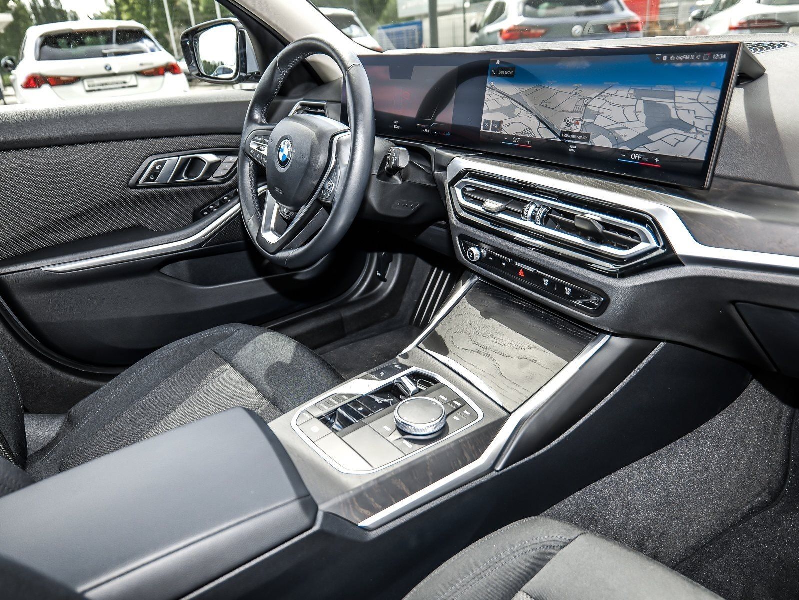 BMW 320i Touring AHK Navi Memory RFK DAB foto 14