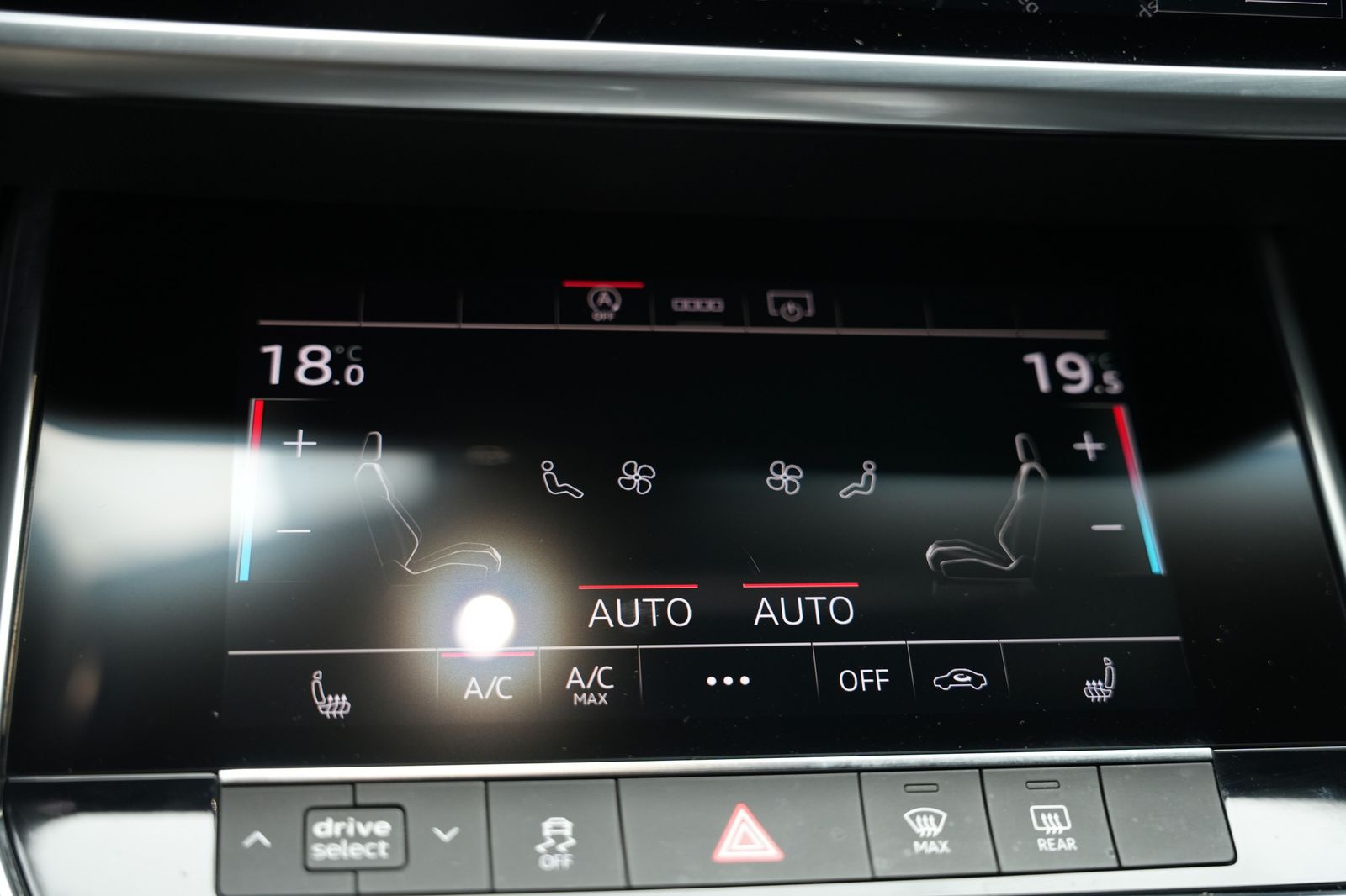 Fahrzeugabbildung Audi A6 Avant 35 TDI *Virtual*Navi*SHZ*AHK*Klima*