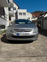 Peugeot 307 1,6 - Peugeot 307 mit Benzin-Antrieb: Kombi, 1.6