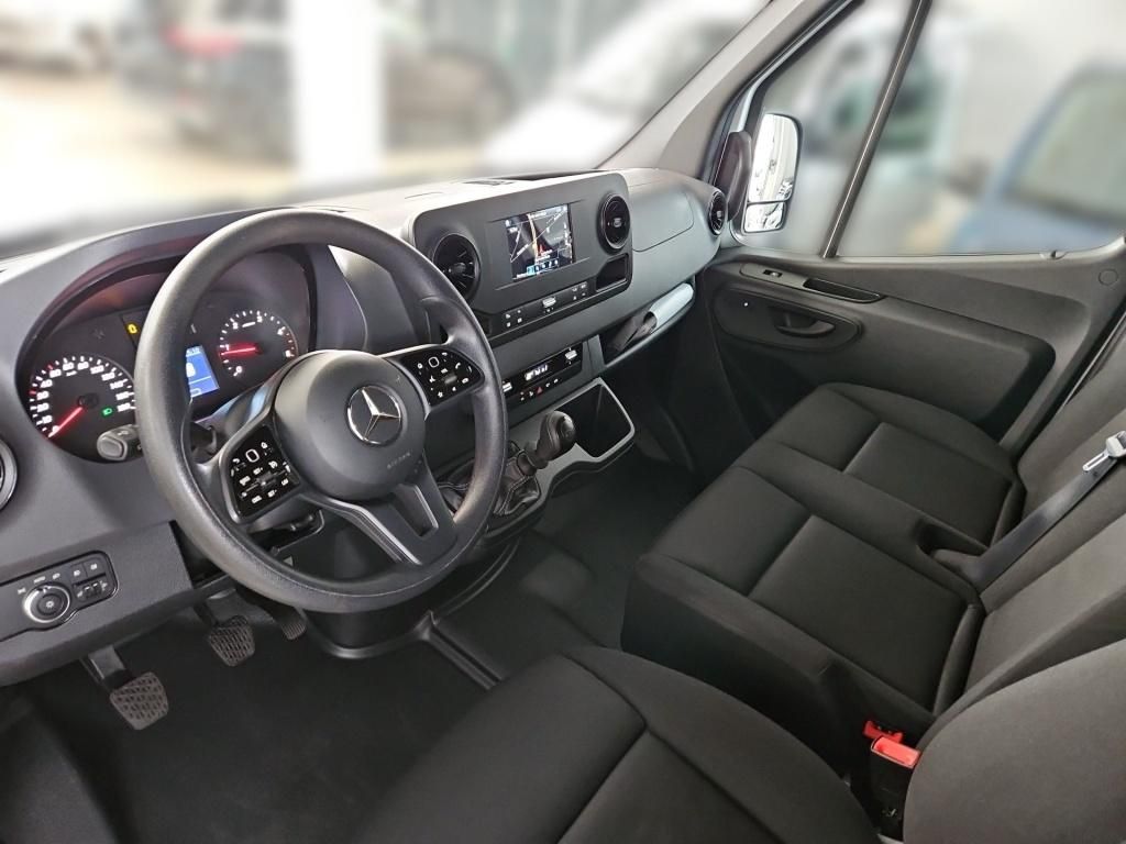 Fahrzeugabbildung Mercedes-Benz Sprinter 317 Kasten L2H2 RWD 360°Schwingsitz SHZ